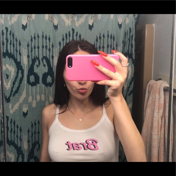 Meet your Posher, Allysia - Picture 1 of 1